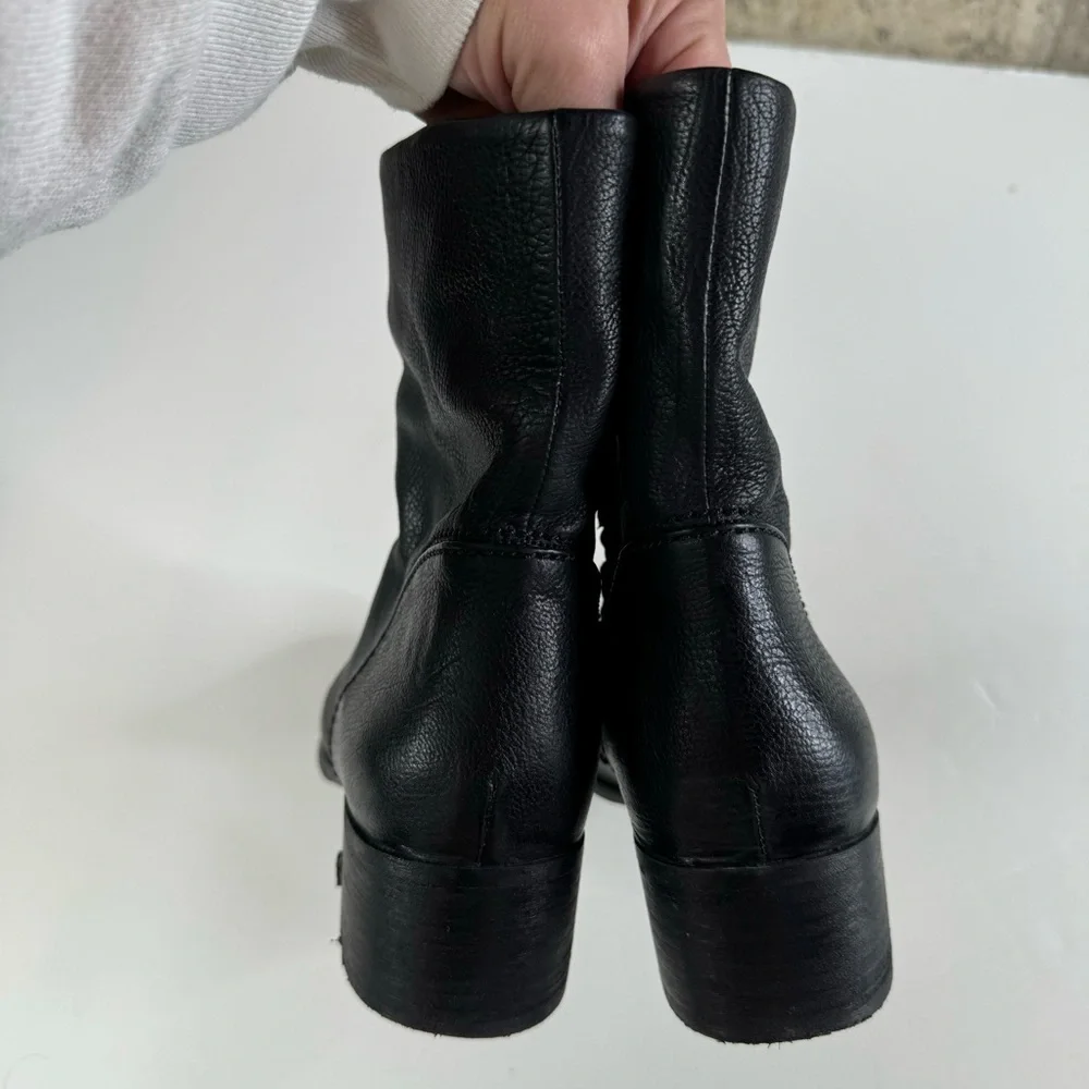Sam Edelman Hilary Black Pebbled Leather Ankle Boots‎ Size 9.5